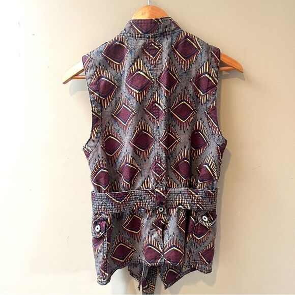 Elevenses tie front vest.   Size Sm - Picture 4 of 7